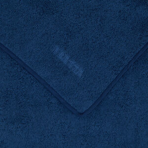slide 5 Unito Bath Towel