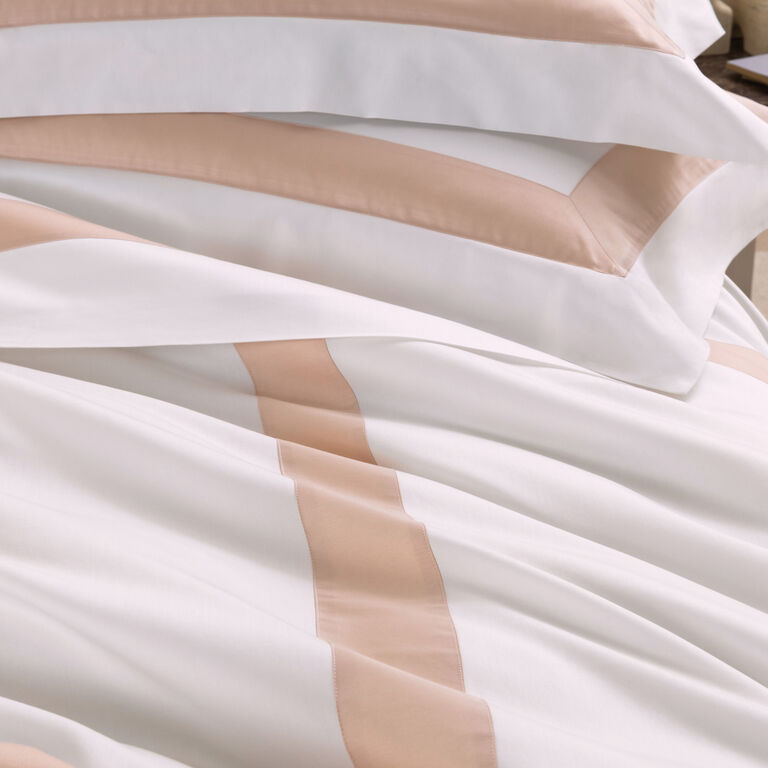 slide 5 Sateen Breeze Border Duvet Cover