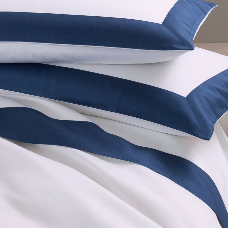 slide 5 Bold Duvet Cover