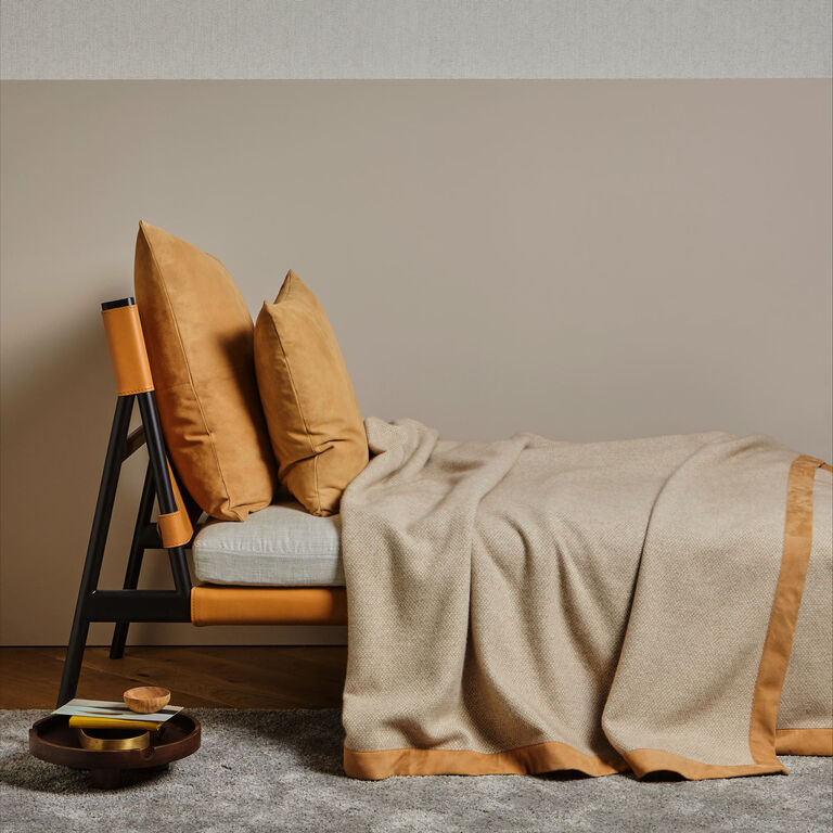 slide 1 Tuileries Blanket