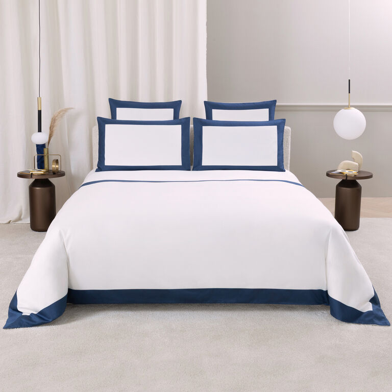 slide 4 Bold Duvet Cover