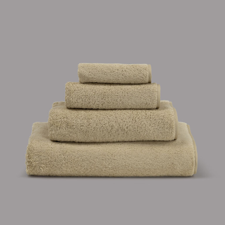 slide 4 Unito Bath Towel