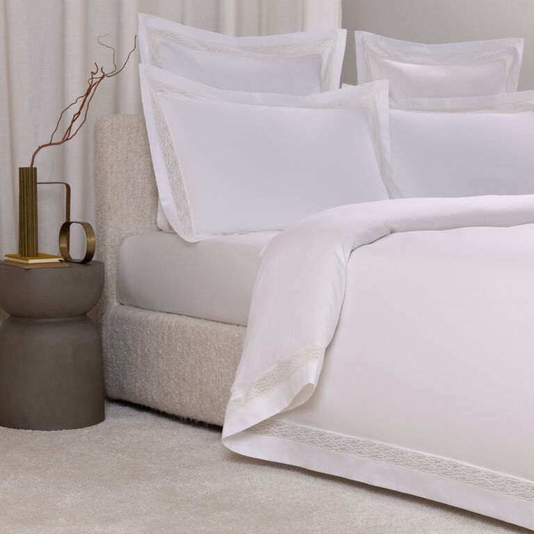 slide 2 Balance Lace Duvet Cover