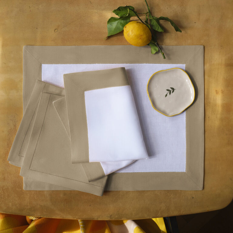slide 1 Artistry Ajour Placemats and Napkins Set