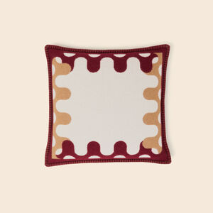 slide 1 Modernism Cushion 002