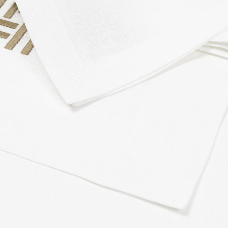 slide 4 Basket Weave Placemats and Napkins Set