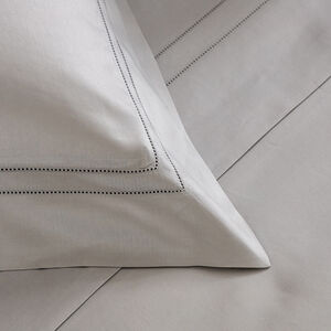 slide 3 Doppio Ajour Duvet Cover