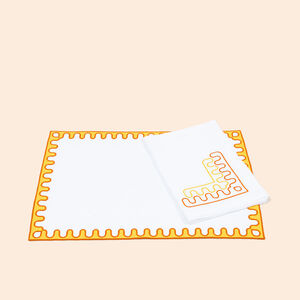slide 3 Modernism Frame Placemat and Napkins Set
