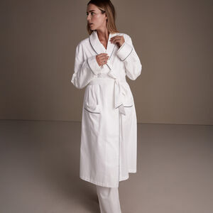 slide 1 Suite Sateen Robe
